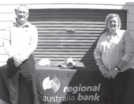 Regional Australia Bank Business Development Managers Jon Izzard and Brenda Moon